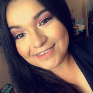 Meet your Posher, Lucy